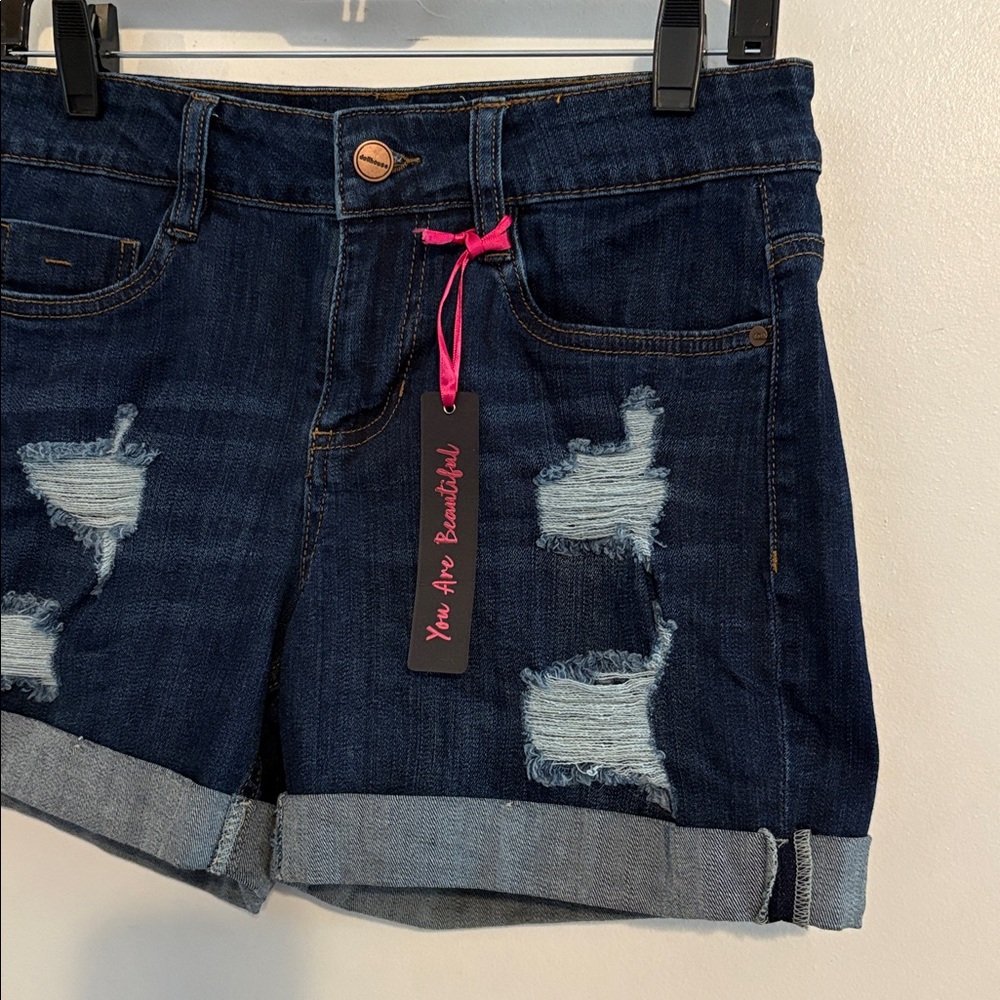Dollhouse Distressed Dark Wash Cuffed Denim Shorts 5 / 27 NWT - Picture 4 of 9